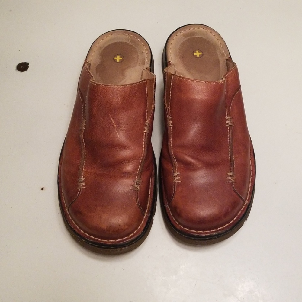 Dr Martens slides 10.5